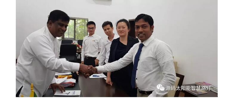 總統、發展局主席齊齊發聲，源碼火遍這個國家！